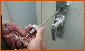 Clawson MI Locksmith Store Clawson, MI 248-697-2718 - 5-lock-opening